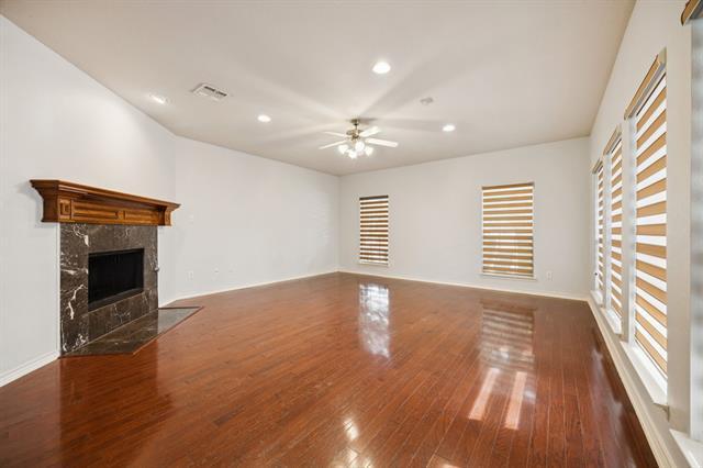 Building Photo - 7457 Glasshouse Walk