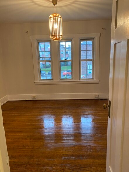 Building Photo - 5931 Alder St