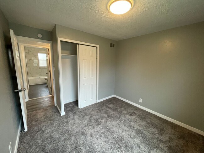 Building Photo - Charming 3 Bed/1 Bath Home!