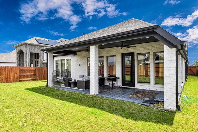 Building Photo - 2711 Sylvan Birch Trl