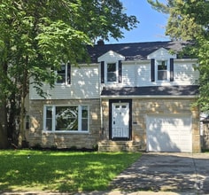 Building Photo - 2300 Wrenford Rd