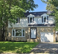 Building Photo - 2300 Wrenford Rd