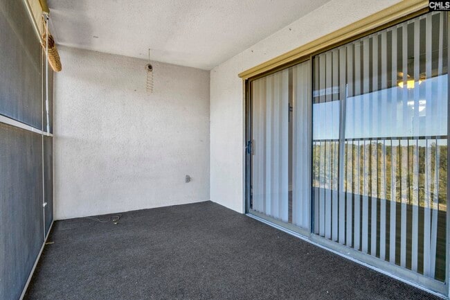 Building Photo - 1825 St Julian Pl