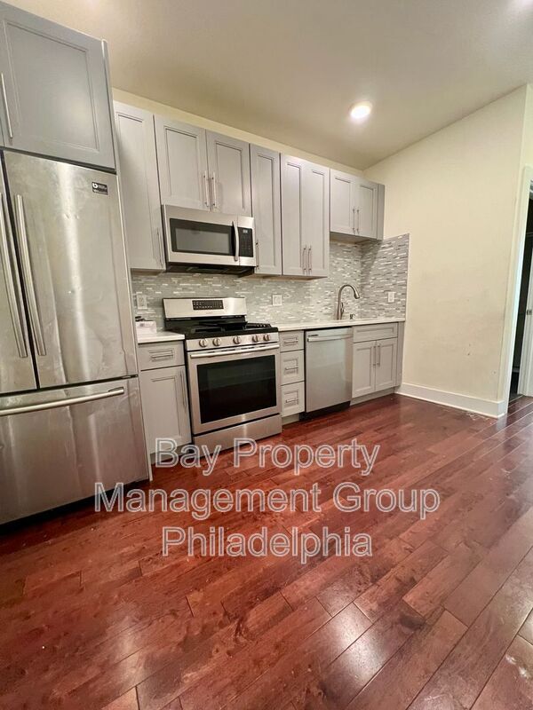 Building Photo - 1706 Arlington St