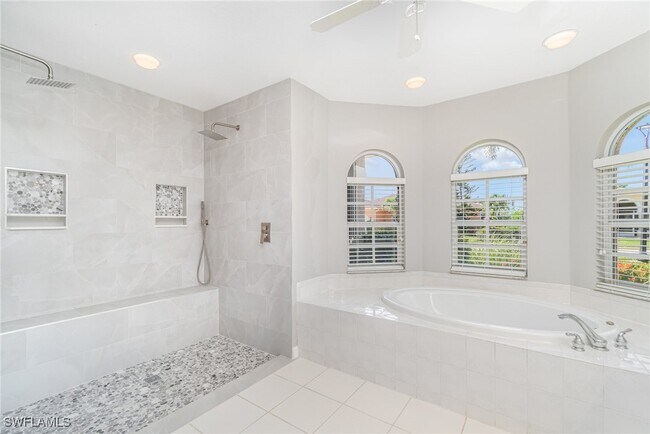 Building Photo - 4122 Olde Meadowbrook Ln