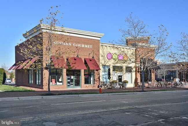 Building Photo - 2181 Jamieson Ave