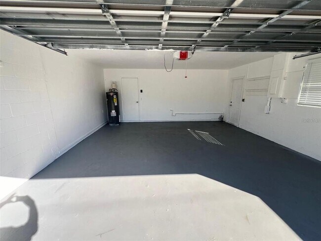 Building Photo - 6498 Amory St