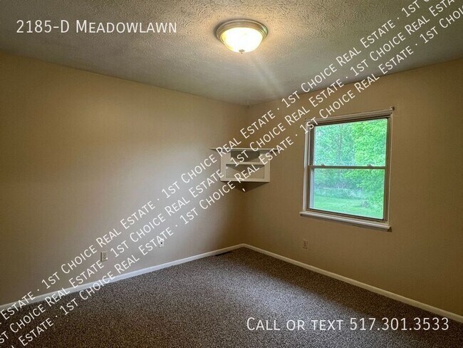 Building Photo - 2185-D Meadowlawn-