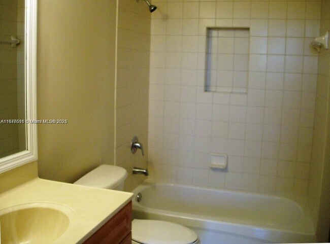 Building Photo - 2600 SW 27th Ave