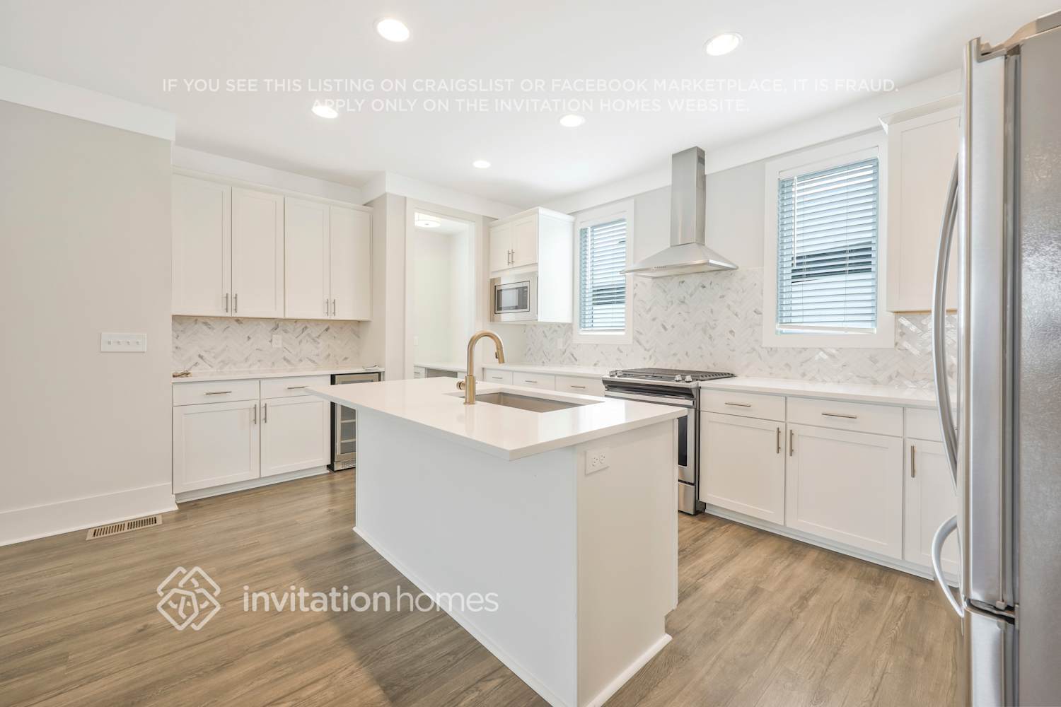 Building Photo - 220 Founders Ln