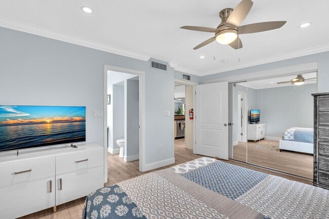 Building Photo - 3204 Beacon St