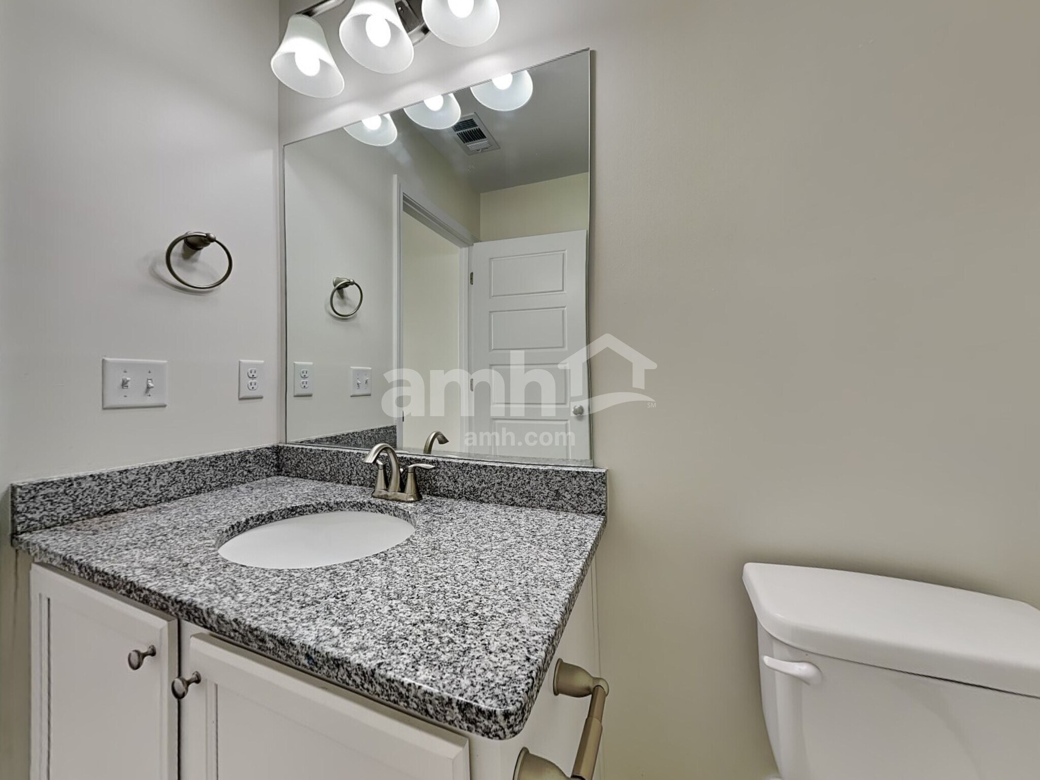 Building Photo - 508 Flat Rock Trace