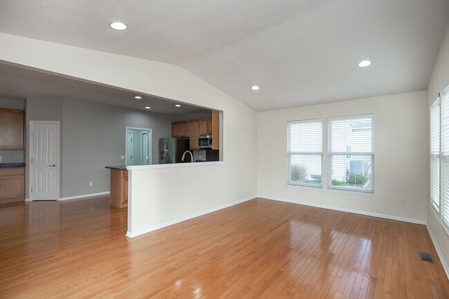 Building Photo - Welcome Home! 4 Bedroom/2.5 Bath Home in Avon!