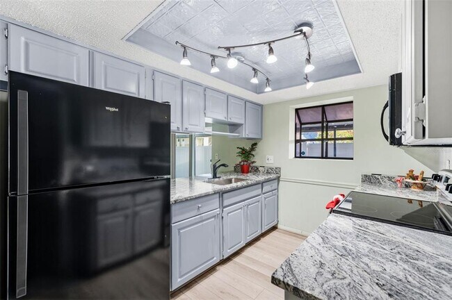 Building Photo - 10187 122nd Ave N