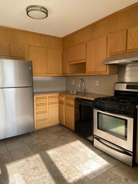 Building Photo - 57 Morgan Ln