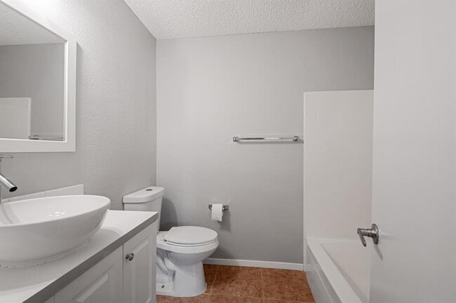 Building Photo - 11605 Gungrove Cir
