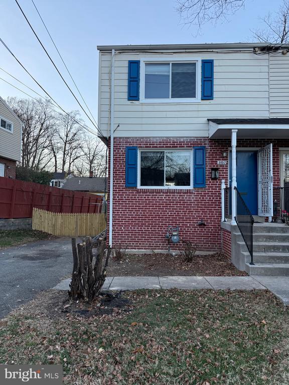 Building Photo - 5852 Mt Vernon Dr