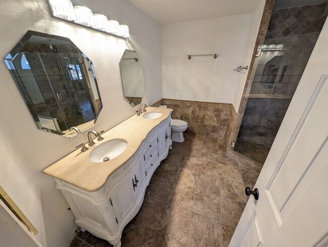 Building Photo - 8332 Mountain Heather Ct