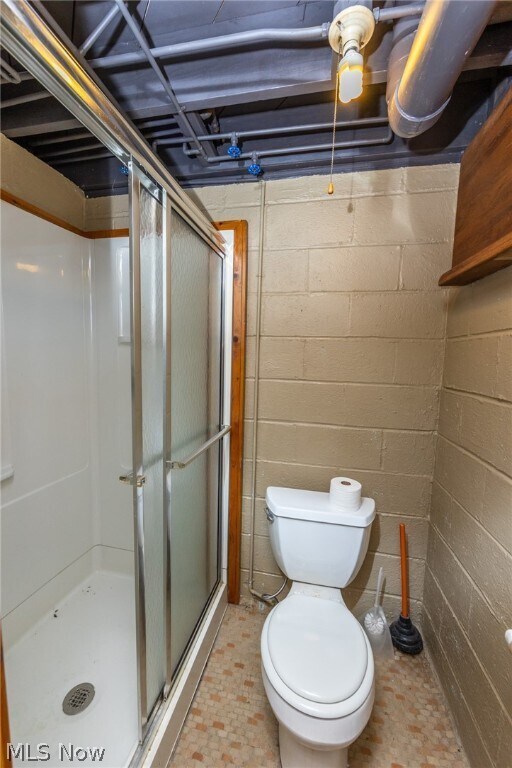 Building Photo - 9423 Highland Dr