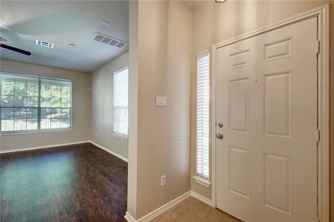 Building Photo - 1310 W Parmer Ln