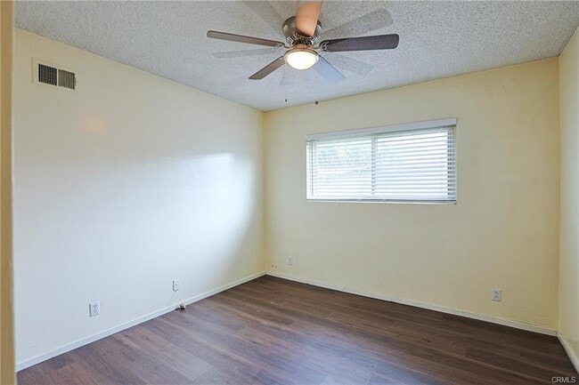 Primary Photo - 695 N Milford Rd