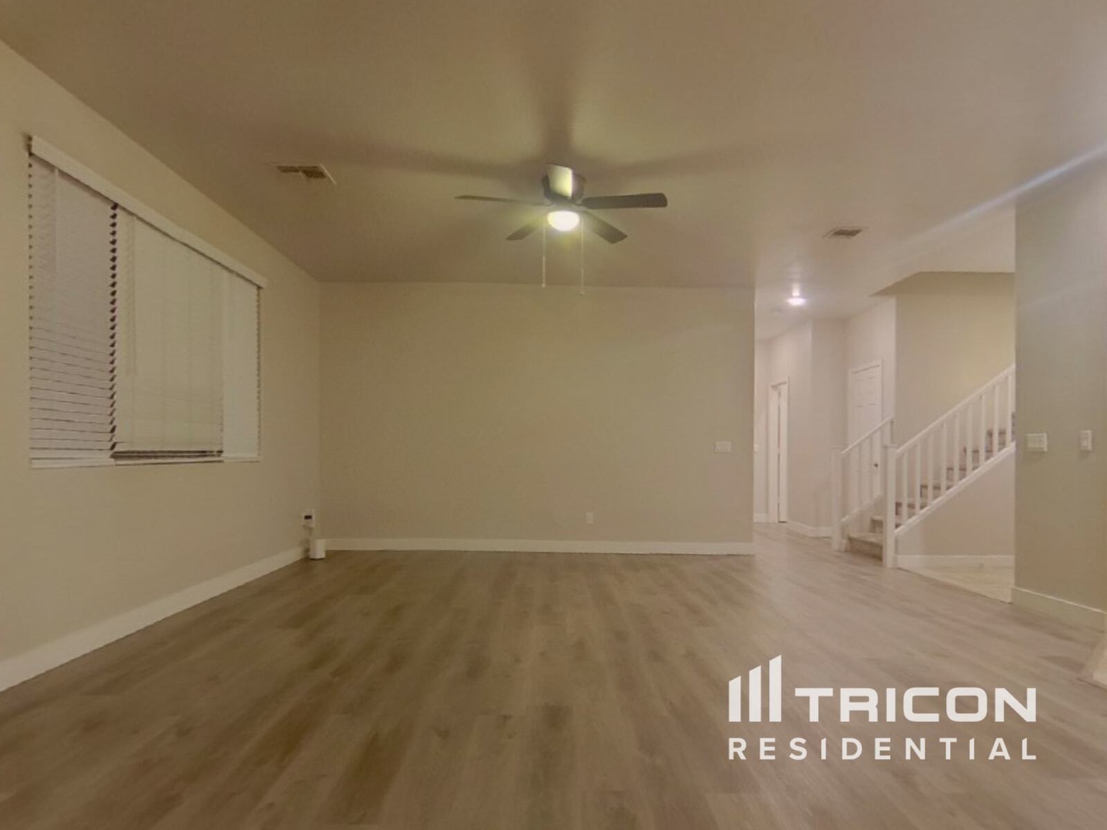 Building Photo - 16221 W La Ventilla Way