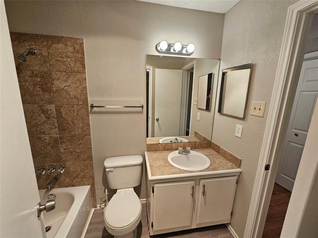 Building Photo - 7522 Holly Hill Dr