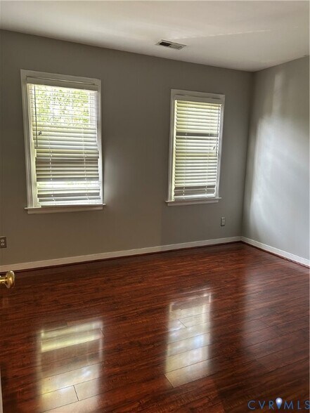 Building Photo - 12305 Maybrook Ln