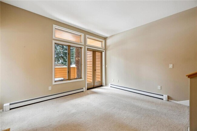 Building Photo - McCloud 2 bedroom