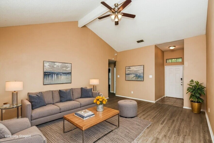 Building Photo - 829 Minuteman Dr