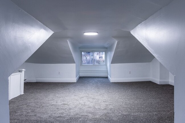 Building Photo - AVAILABLE APRIL - Open Concept 3 Bedroom Home w/ Character Throughout!