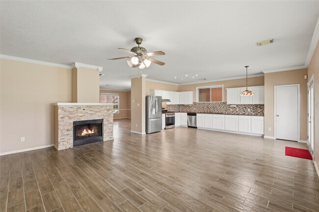 Building Photo - 15106 Turphin Way