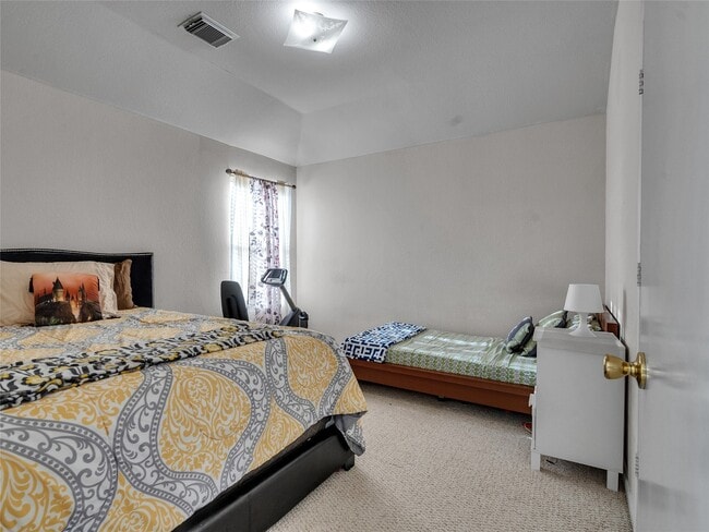 Building Photo - 5514 Gatesprings Ln