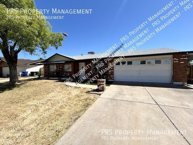 Building Photo - 711 N Oracle-