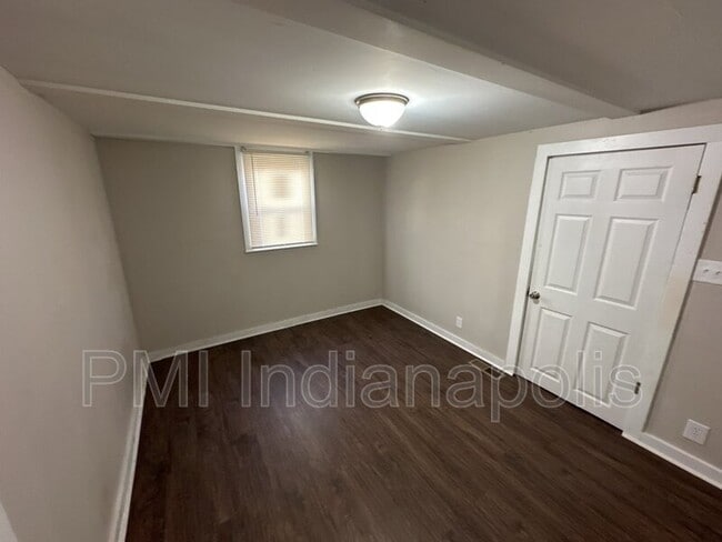 Building Photo - 2107 N Spencer Ave