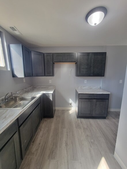 Building Photo - 1808 N James H McGee Blvd