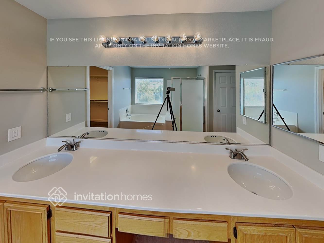 Building Photo - 8291 Gilded Crown Ct