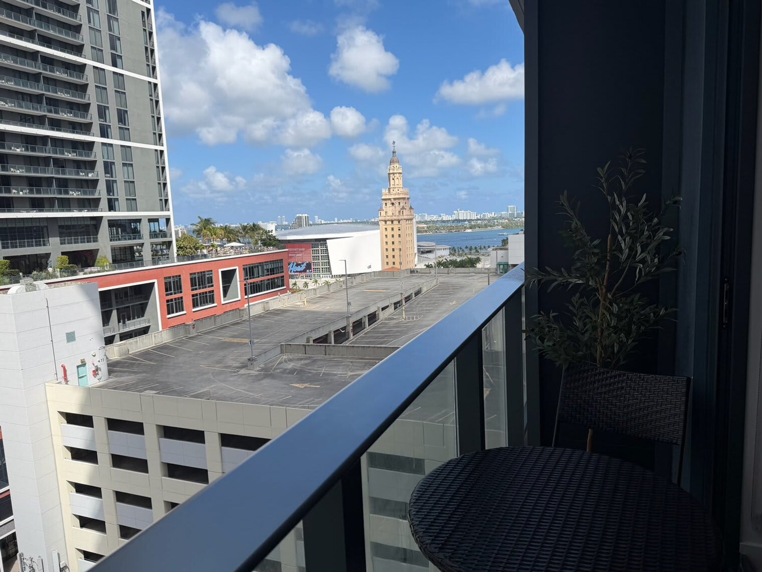 Building Photo - 121 NE 5th St