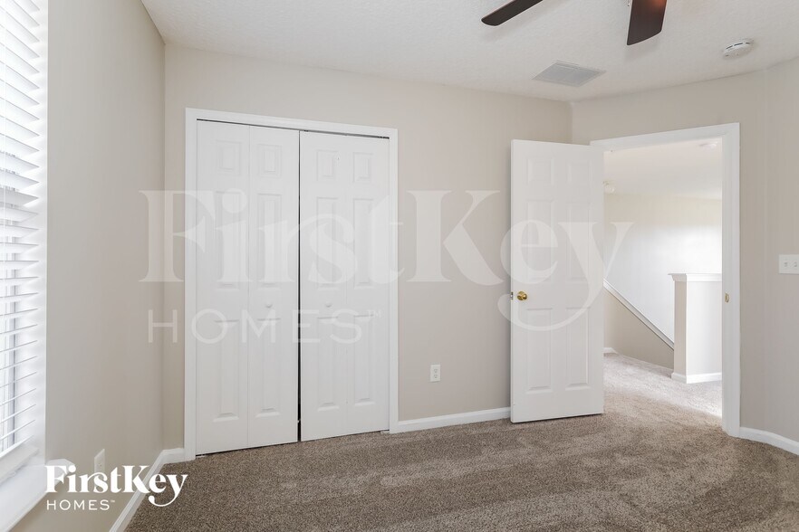 Building Photo - 2954 Ravine Hill Dr