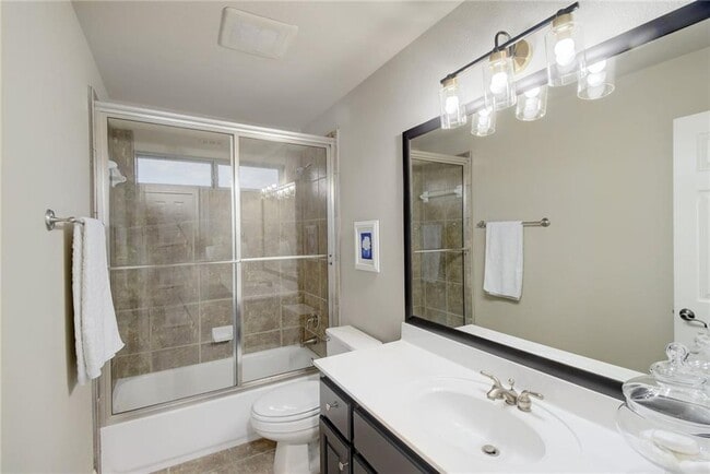 Building Photo - 9903 Tree Bend Cove