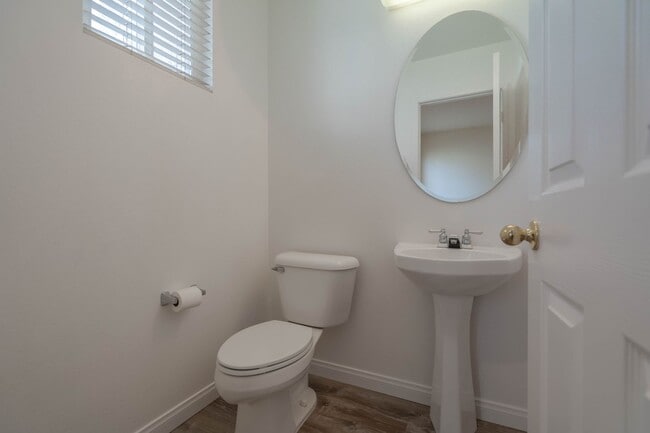 Building Photo - The Palisades -  3 Bedroom Townhome for Rent in Stevenson Ranch!