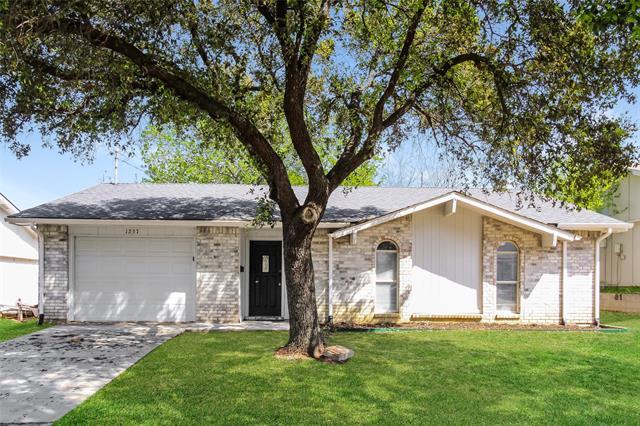 Primary Photo - 1237 Hillwood Dr