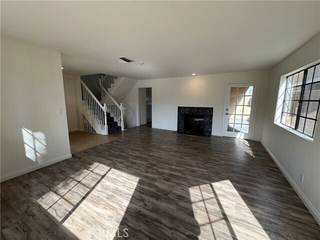 Building Photo - 524 S Catalina Ave