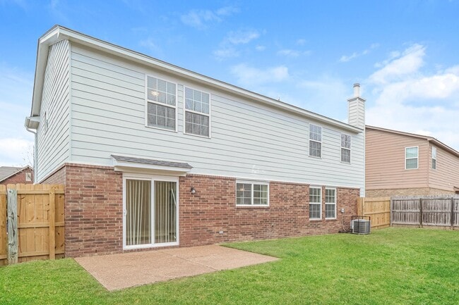 Building Photo - 10071 Branley Oak Dr