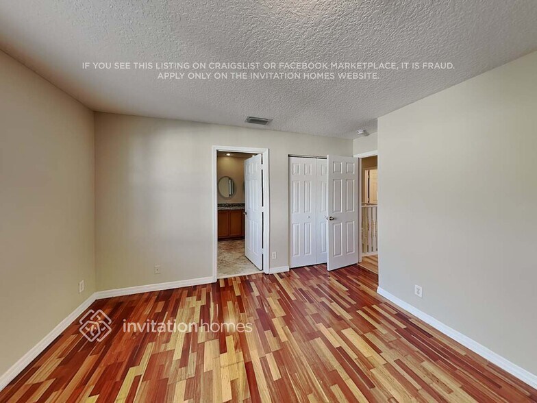 Building Photo - 843 NW 127th Ave