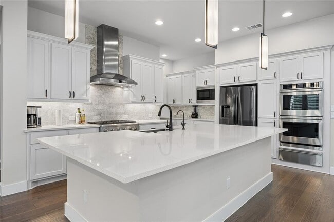 Building Photo - 2308 Berkleys Brook Dr