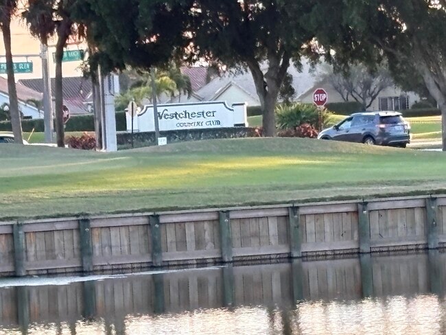 Building Photo - 5855 Northpointe Ln