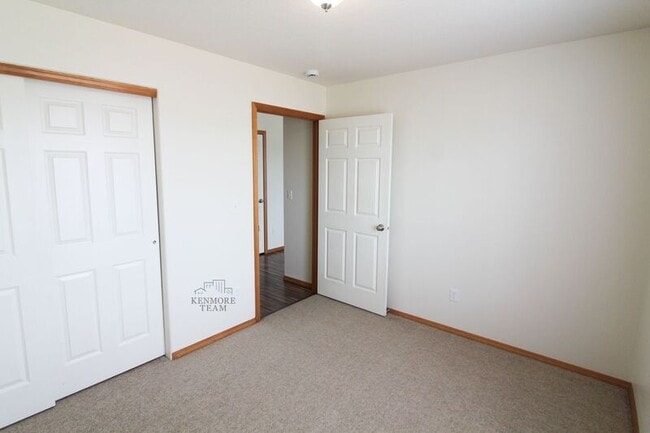 Building Photo - 5108 Catalonia Dr