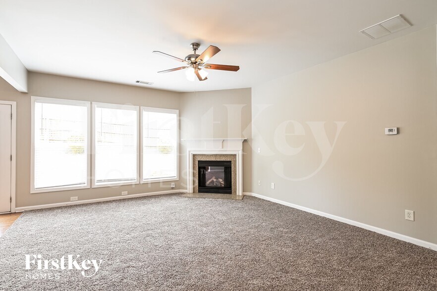 Building Photo - 973 Gather Dr