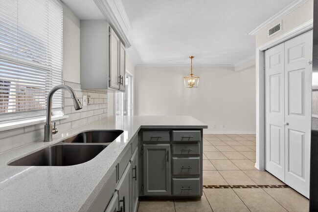 Building Photo - 1221 Cedar Post Ln